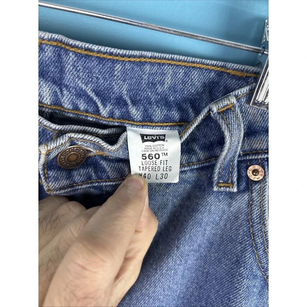 Vintage Levi's Jeans 560 Mens 40x30 Blue Made in USA Loose Fit Tapered Leg Faded